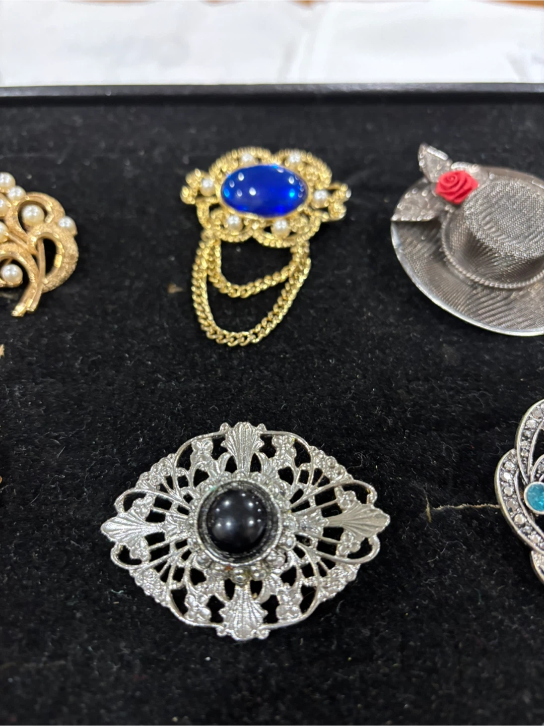 Vintage Style Brooch Collection - Set of 8 - photo 4