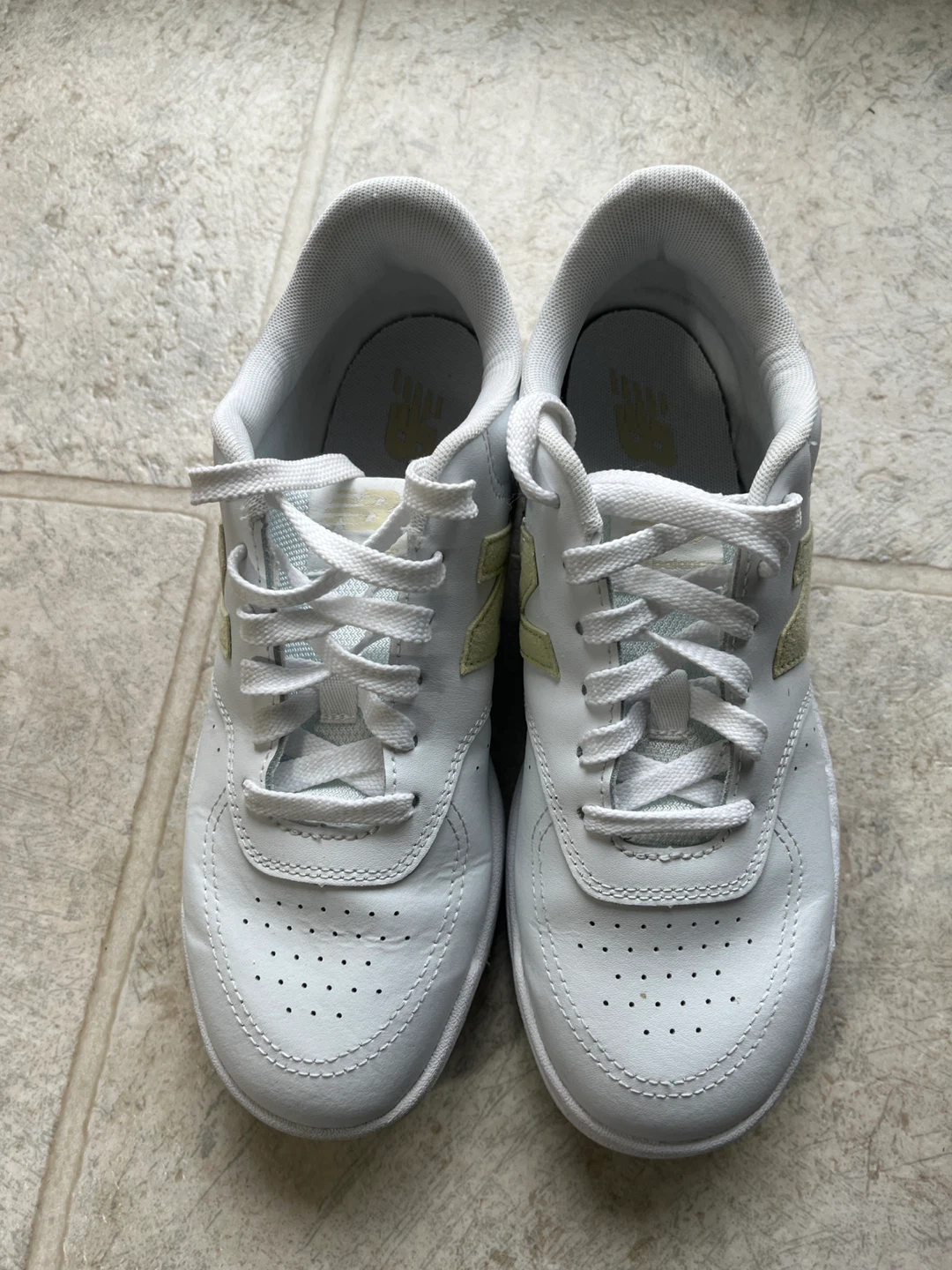 Running shoe