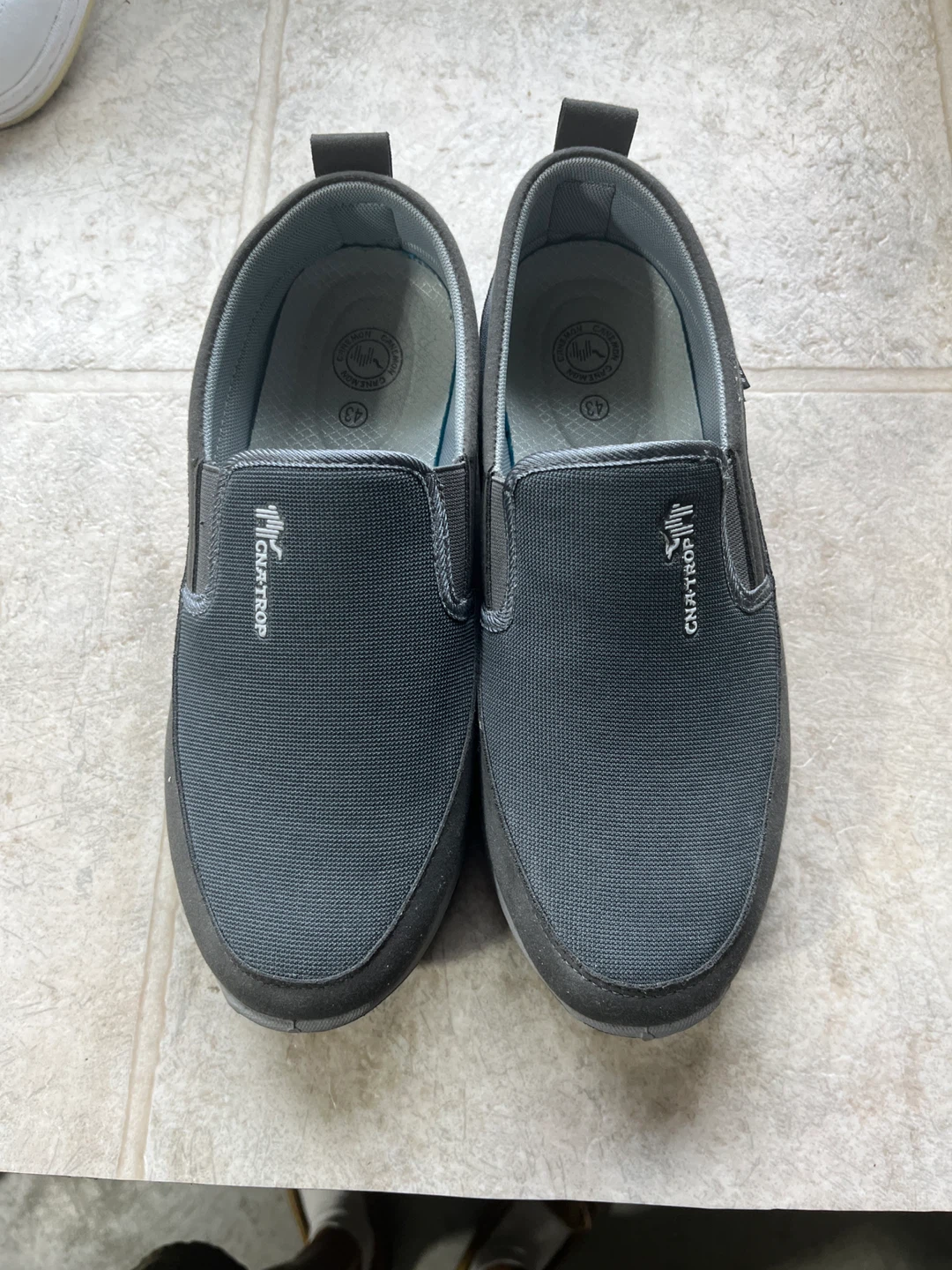 Men’s shoes