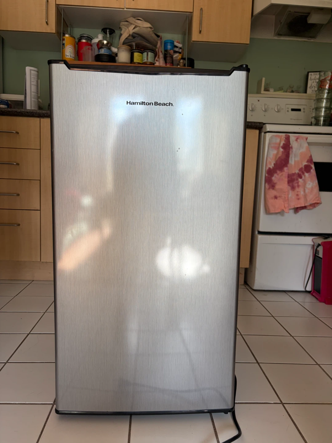 Mini fridge