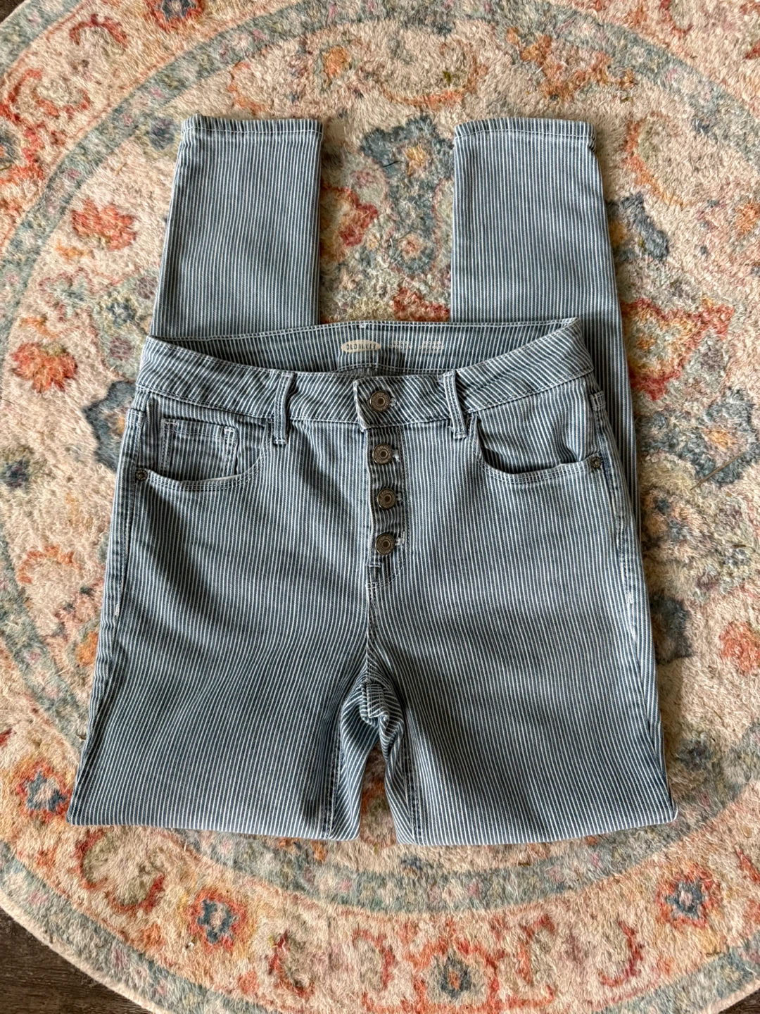 Stylish Old Navy Rockstar Super Skinny Jeans with Button Fly