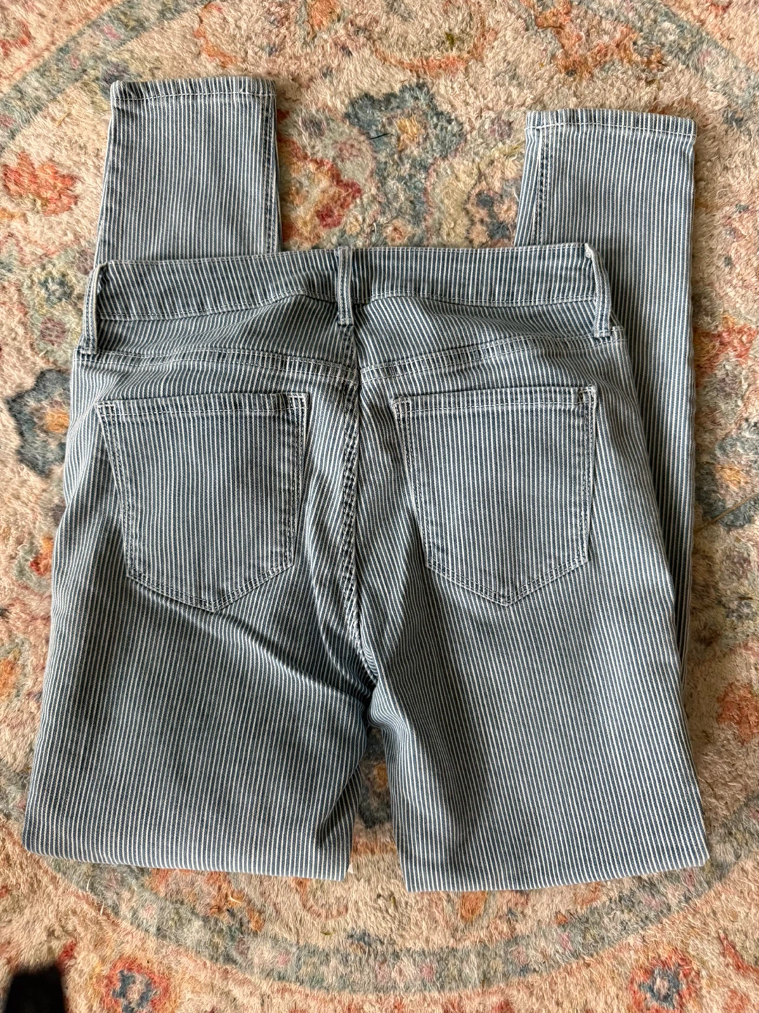 Stylish Old Navy Rockstar Super Skinny Jeans with Button Fly - photo 2