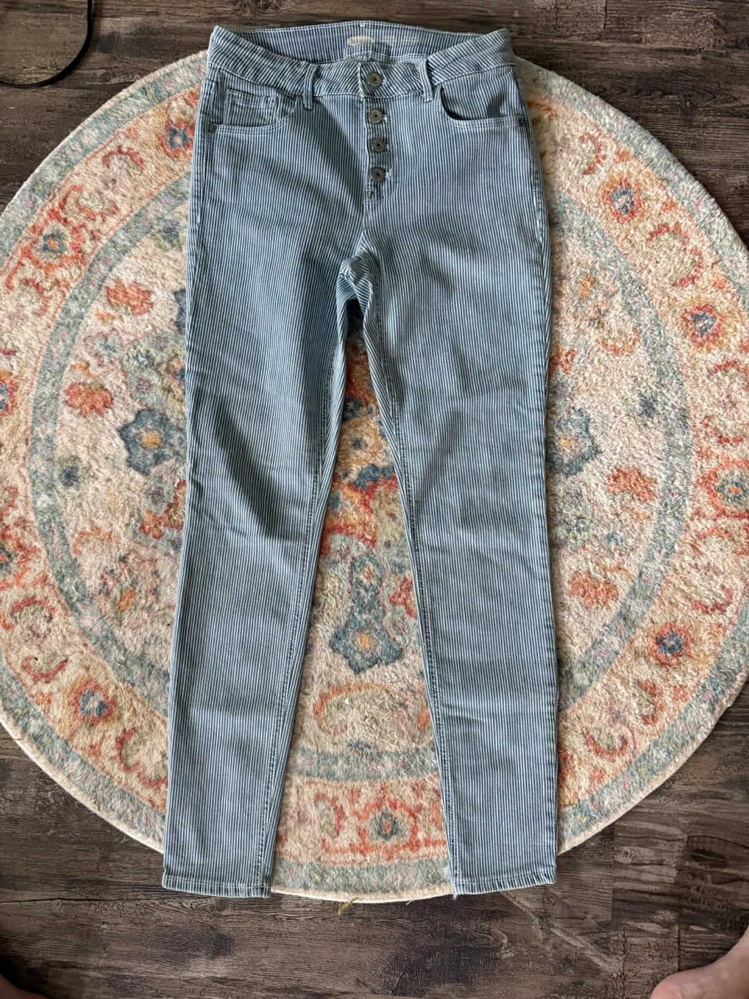 Stylish Old Navy Rockstar Super Skinny Jeans with Button Fly - photo 4