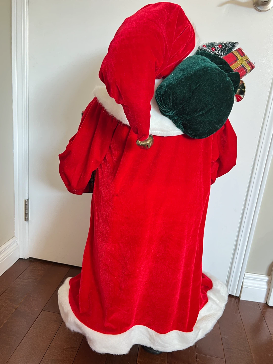 Large Standing Santa Claus Figure with Plaid Vest and Gifts - photo 5