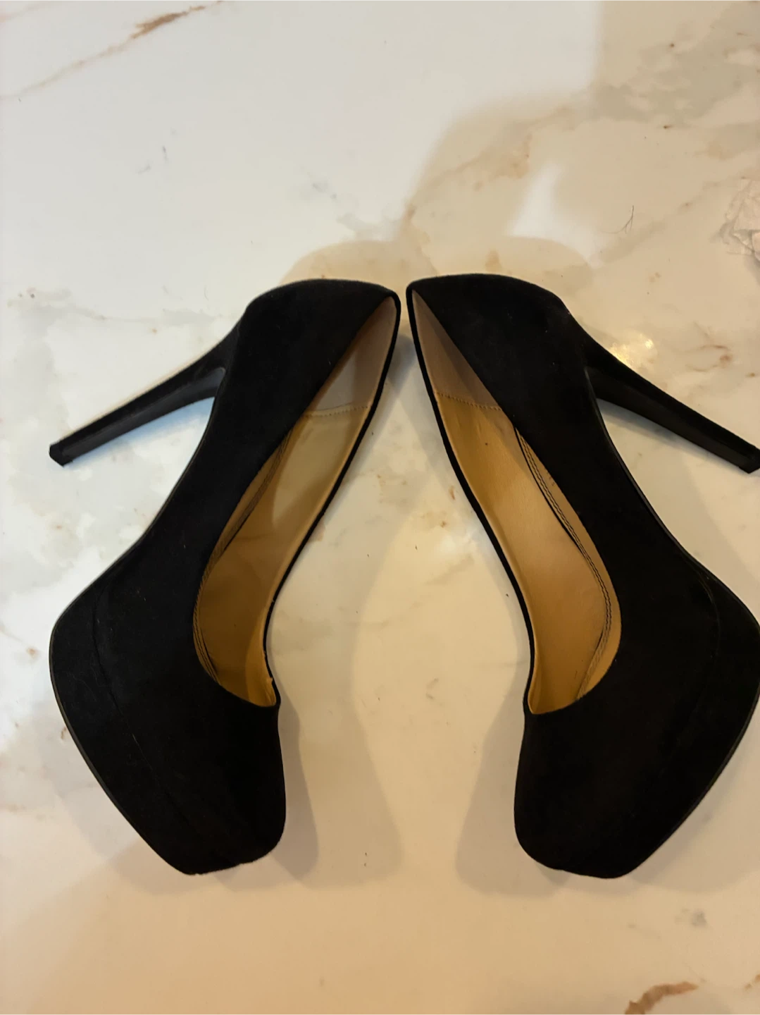 Chinese Laundry Black Suede Platform Pumps Size 9 - photo 3