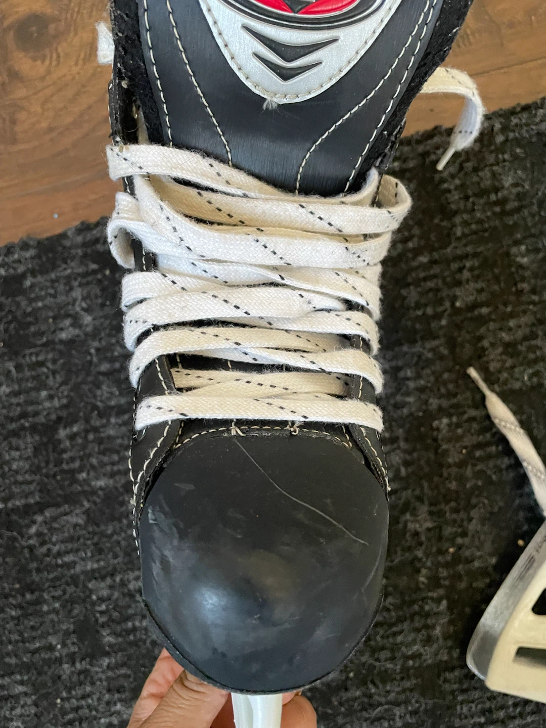 Easton Hockey Skates Size 2 - photo 2