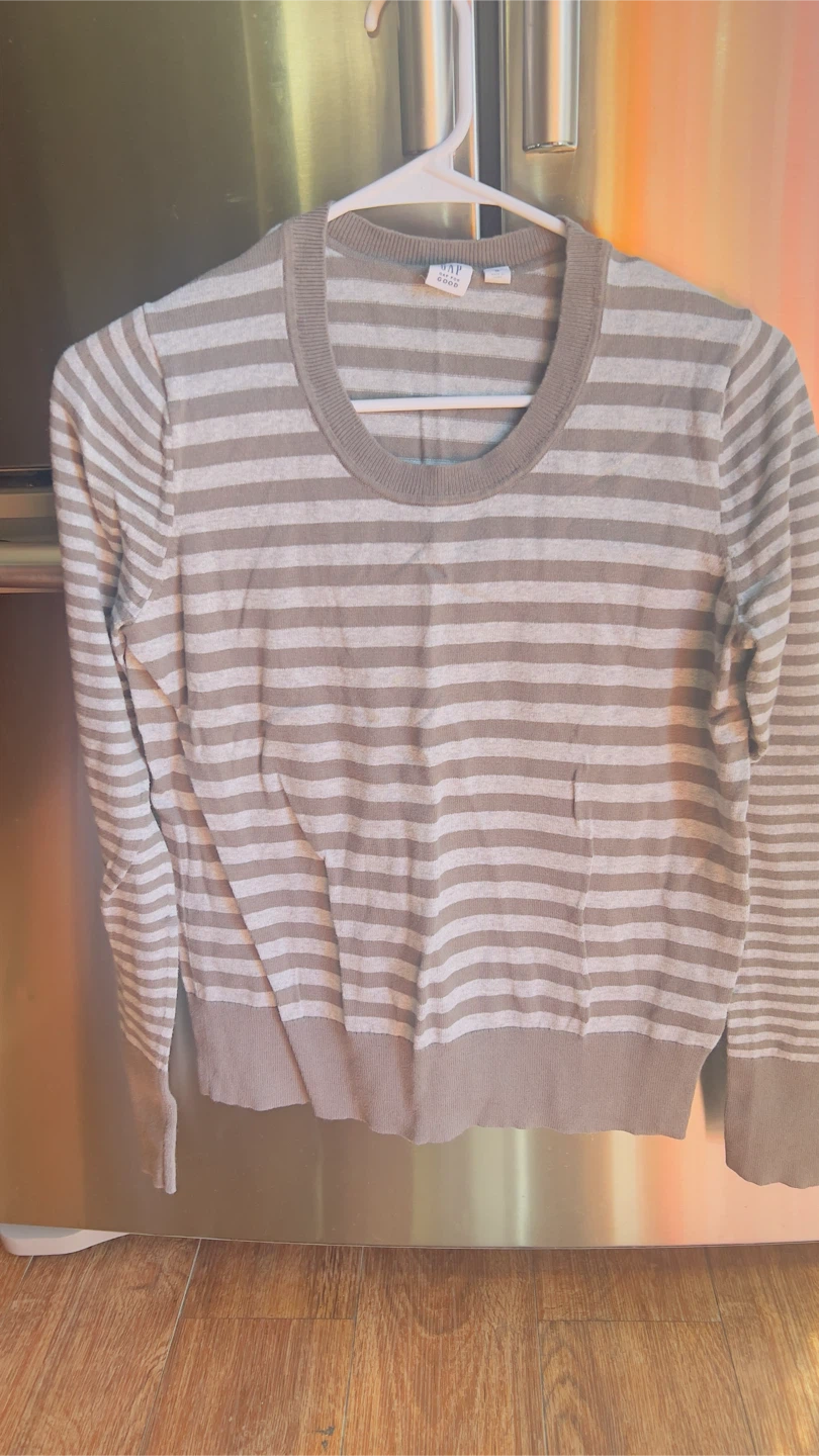 GAP Girl’s Striped Long Sleeve Sweater Size M
