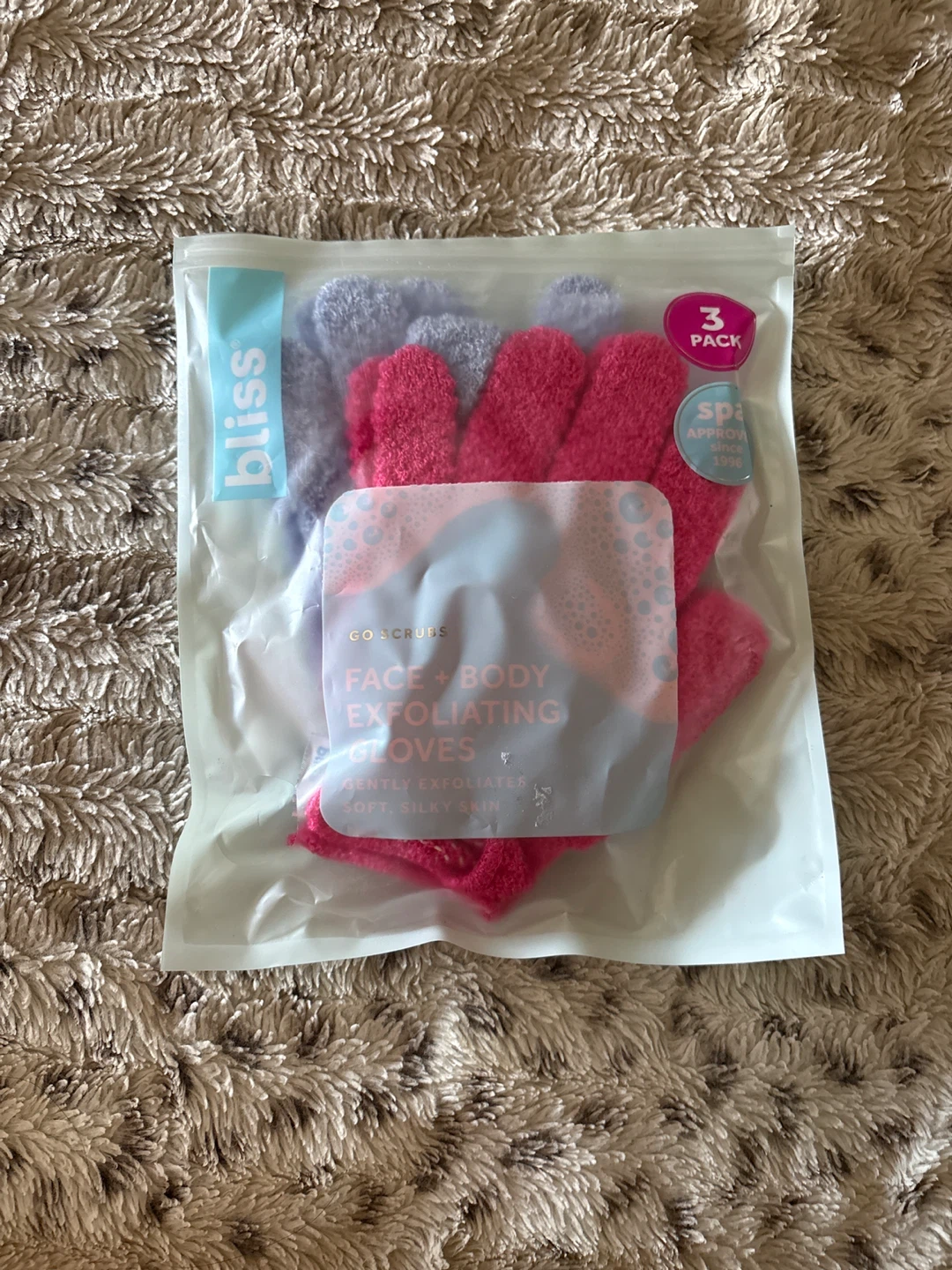 Bliss Face + Body Exfoliating Gloves
