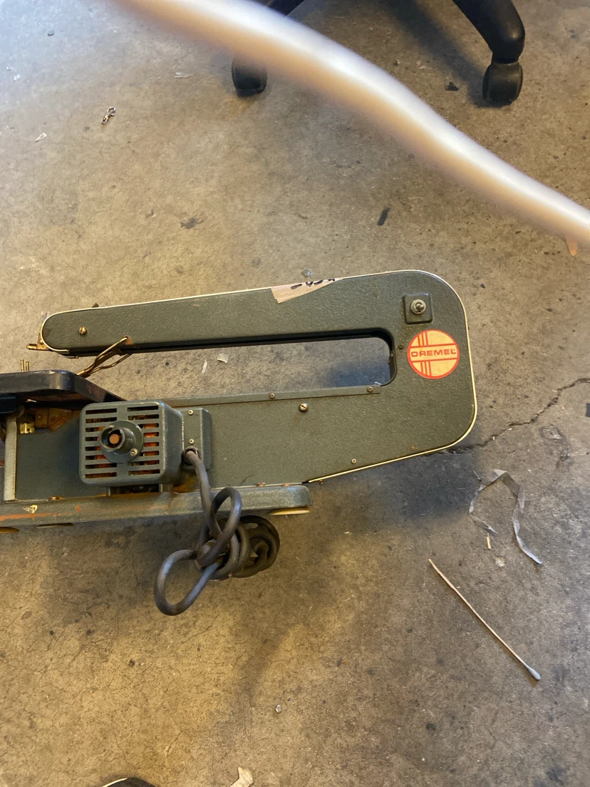 Dremel Moto-Shop Model 57-2 Scroll Saw - photo 2
