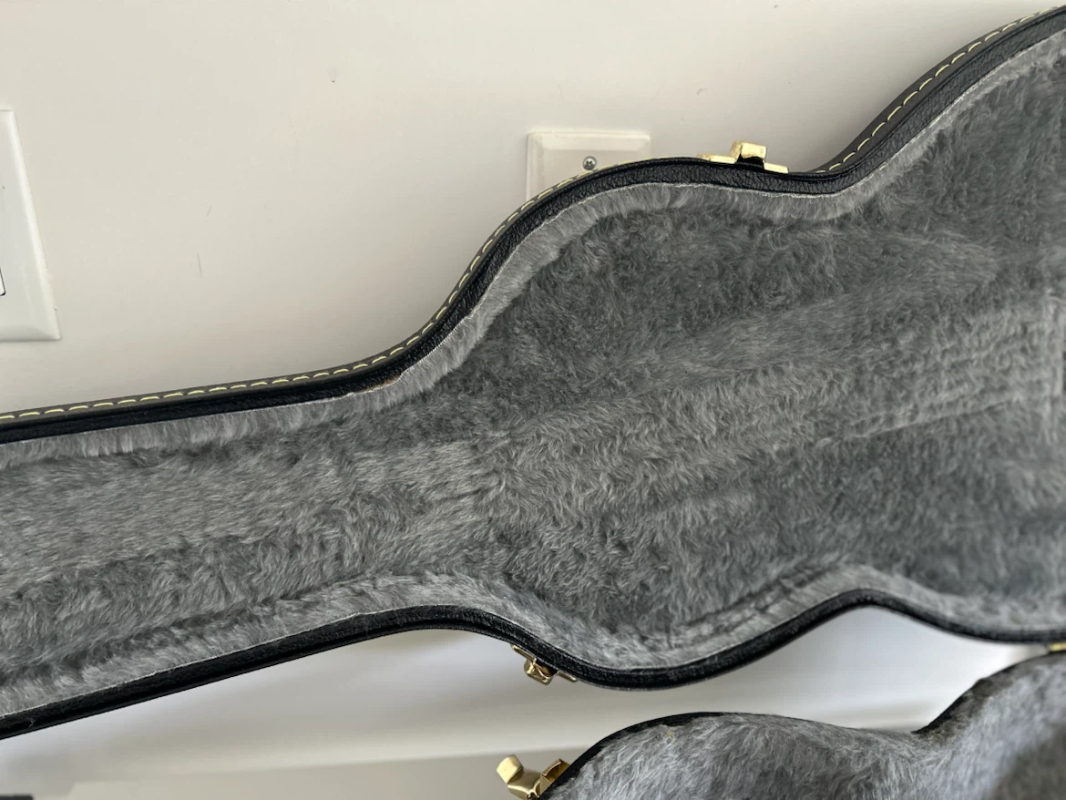 Hard Shell Guitar Case - photo 5
