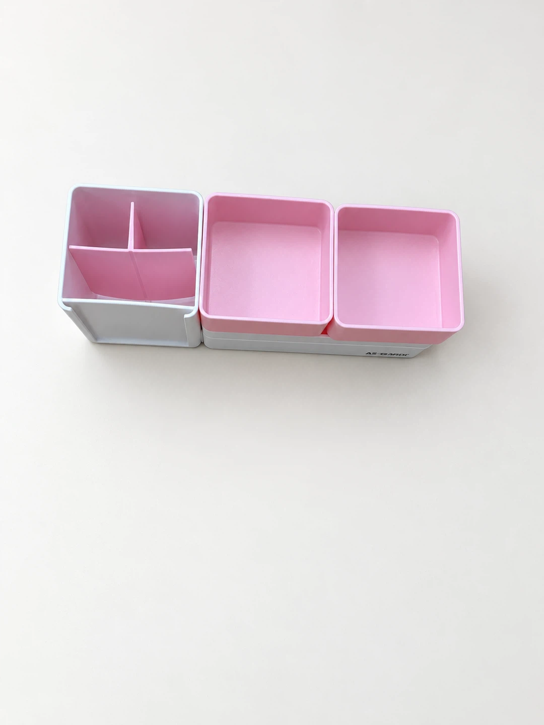 Pink & White Desk Organizer - photo 3