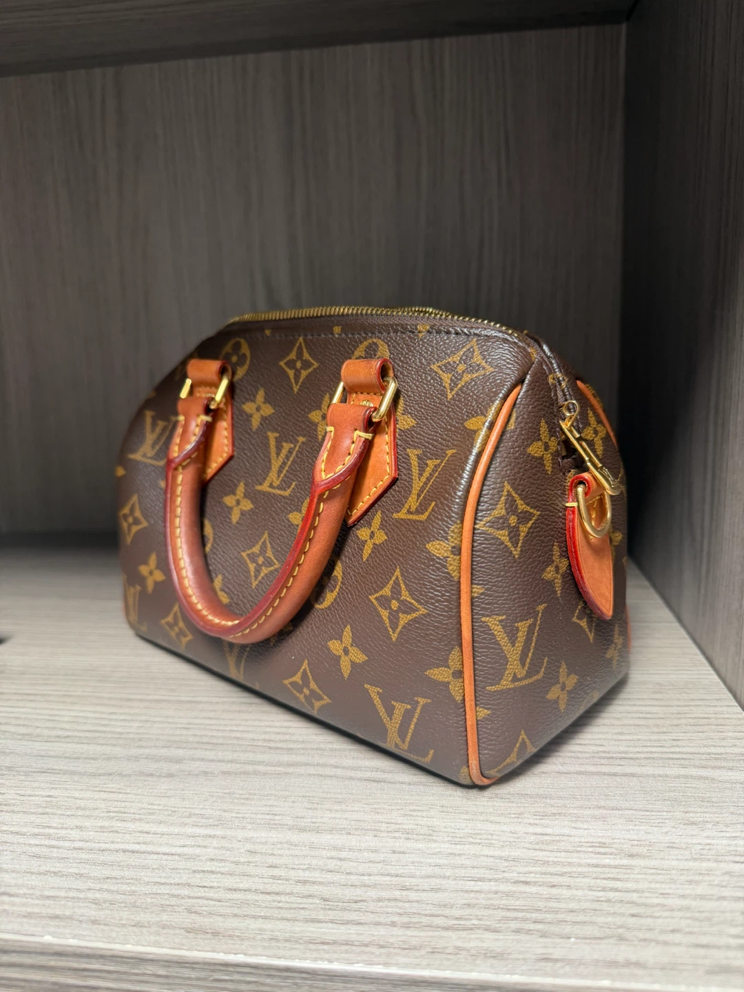 Louis Vuitton Monogram Speedy 20 Handbag - photo 2
