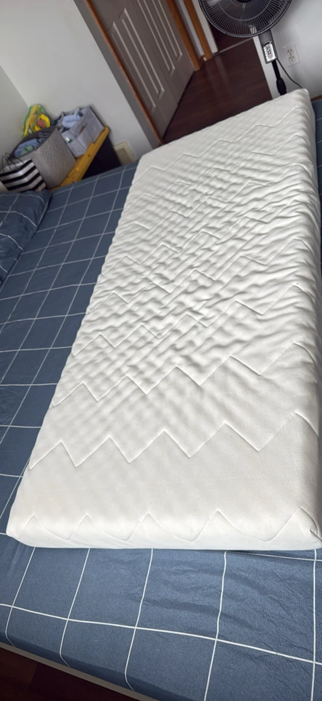Wooden Bed Frame and mattress - photo 4