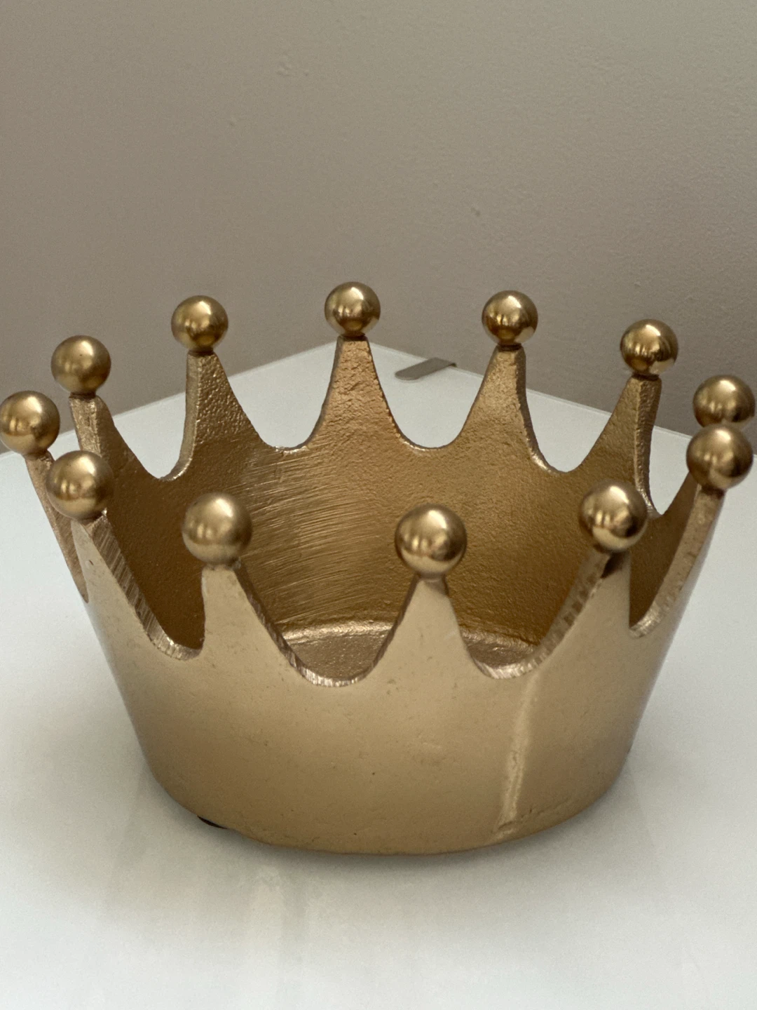 Gold Crown decor -