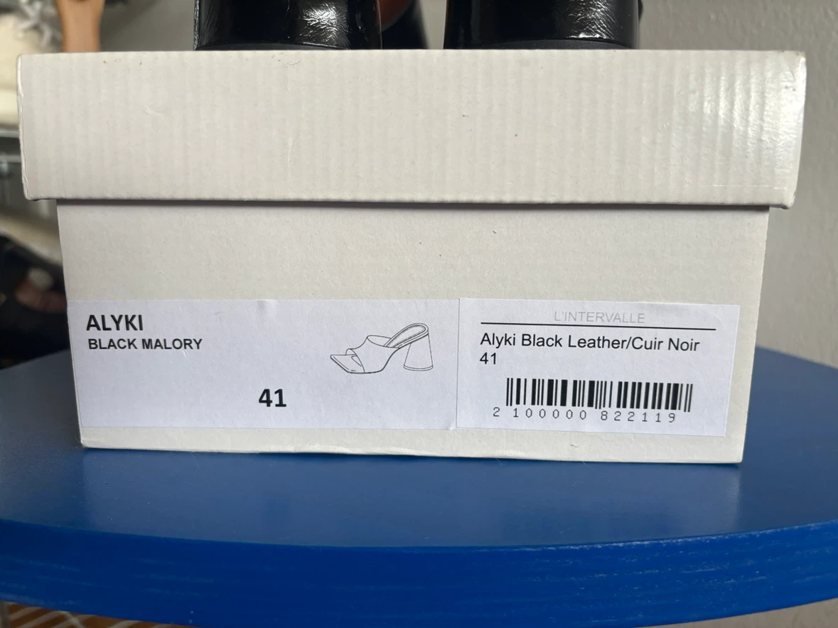L'intervalle Alyki Black Heeled Mules Size 9 - photo 5