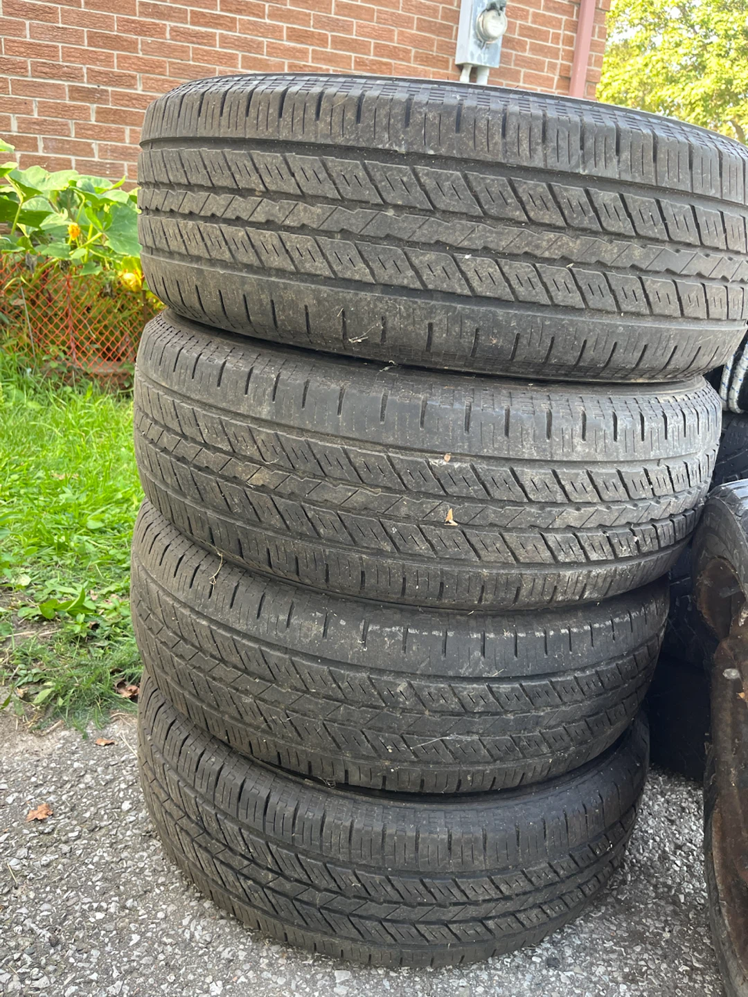 235/55R17 Evergreen All-Season Tires - Set of 4. - photo 3