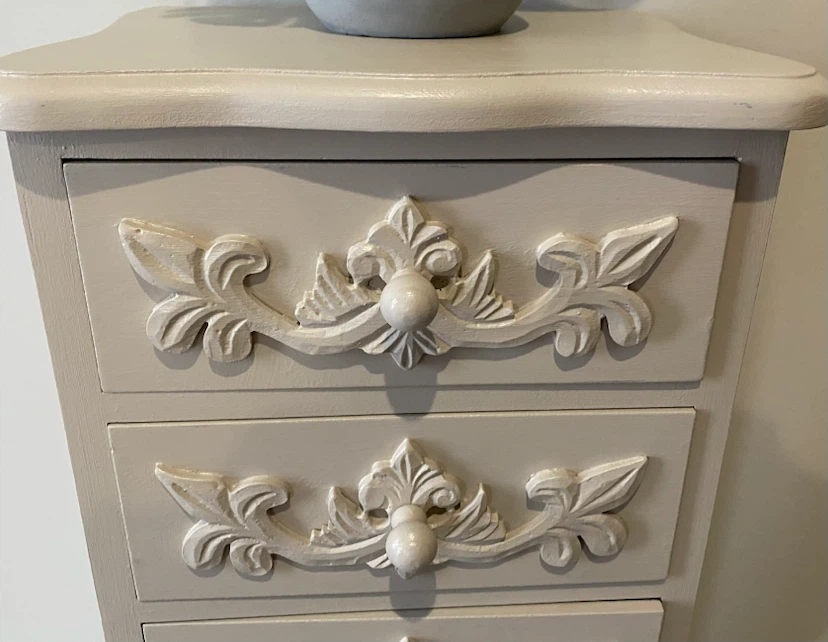 Hardwood carved skinny slim dresser - photo 2