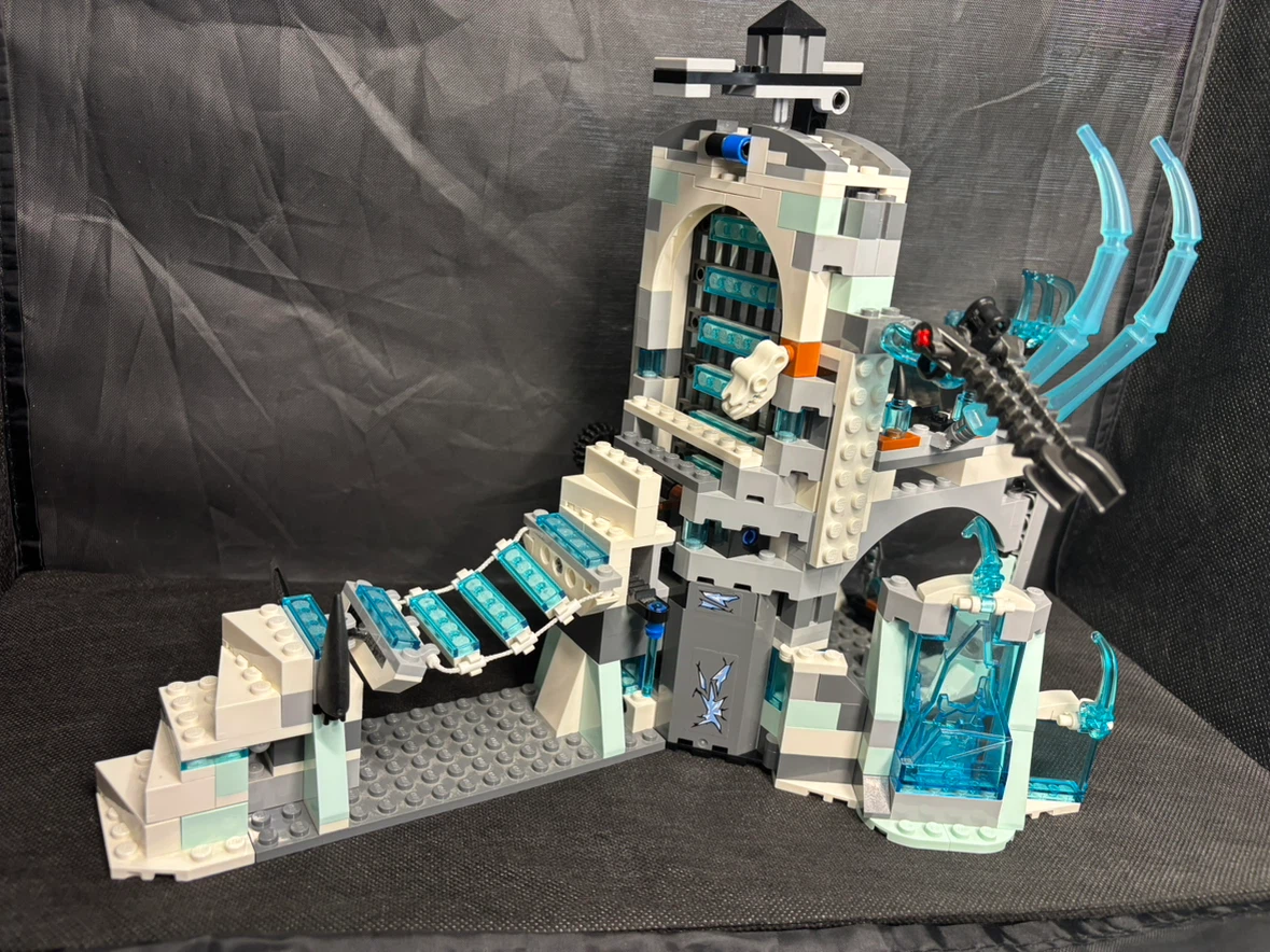 LEGO  70147 Sir Fangar's Ice Fortress not complete - photo 5