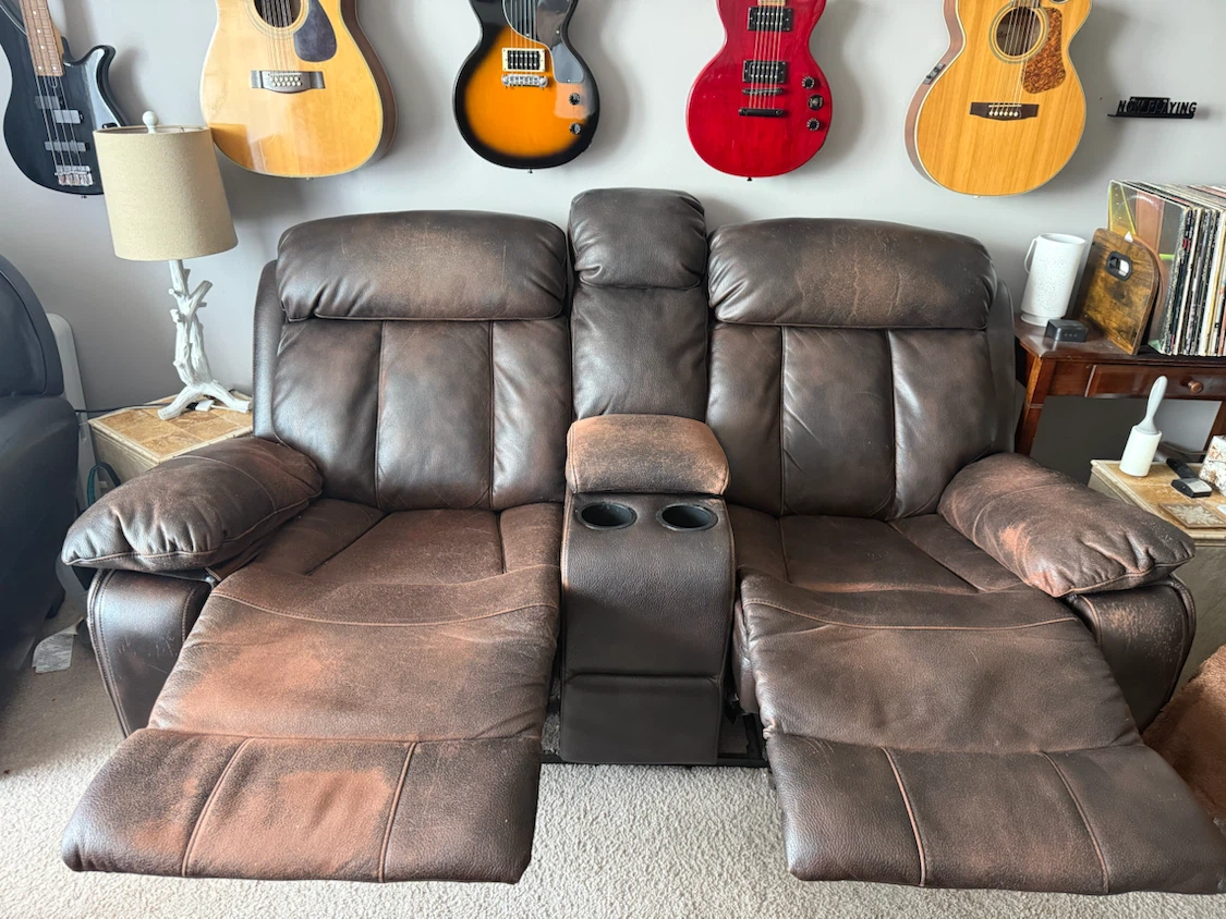 Free Couch - photo 2