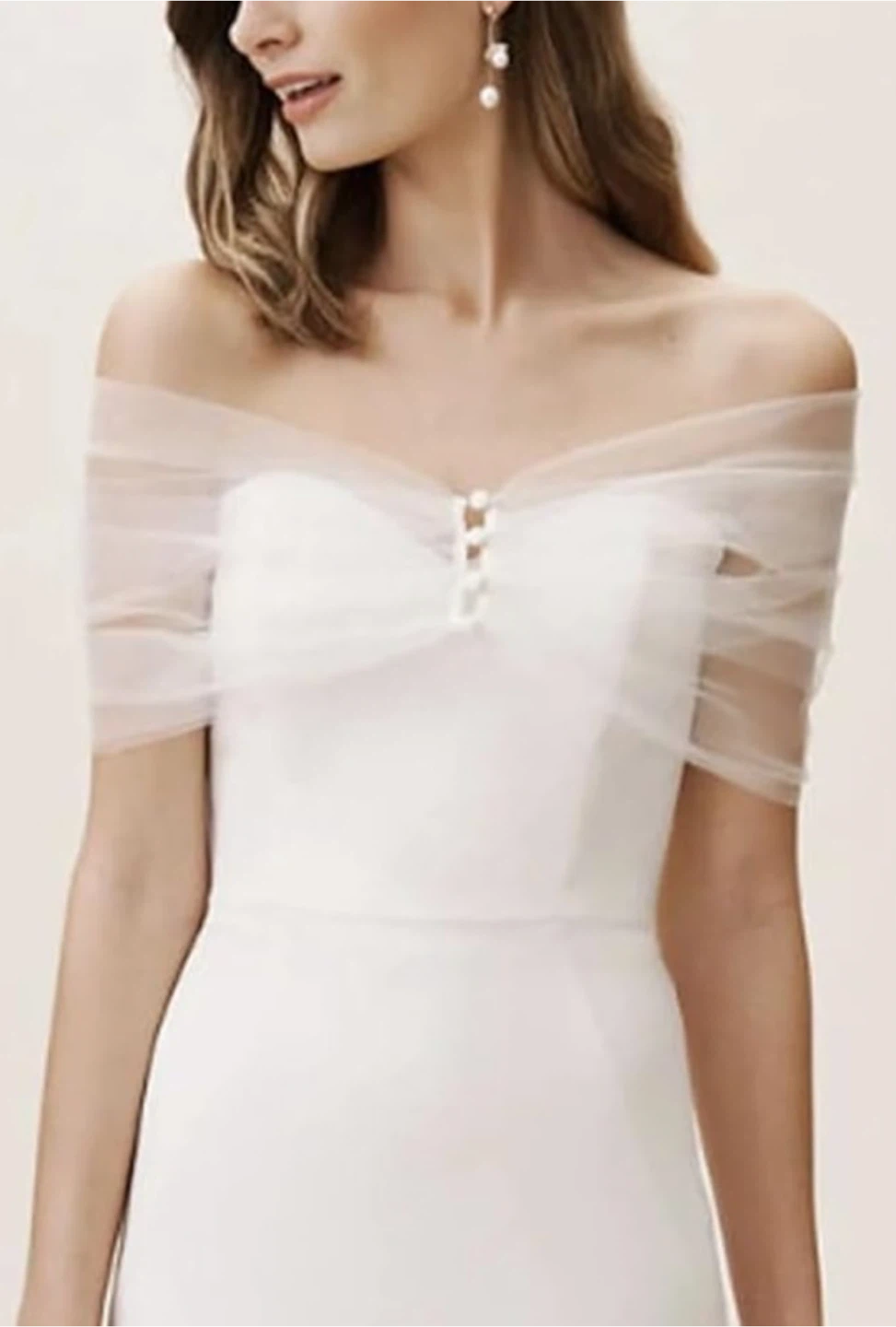White Tulle Off-the-Shoulder Shawl with Pearl Details - photo 4