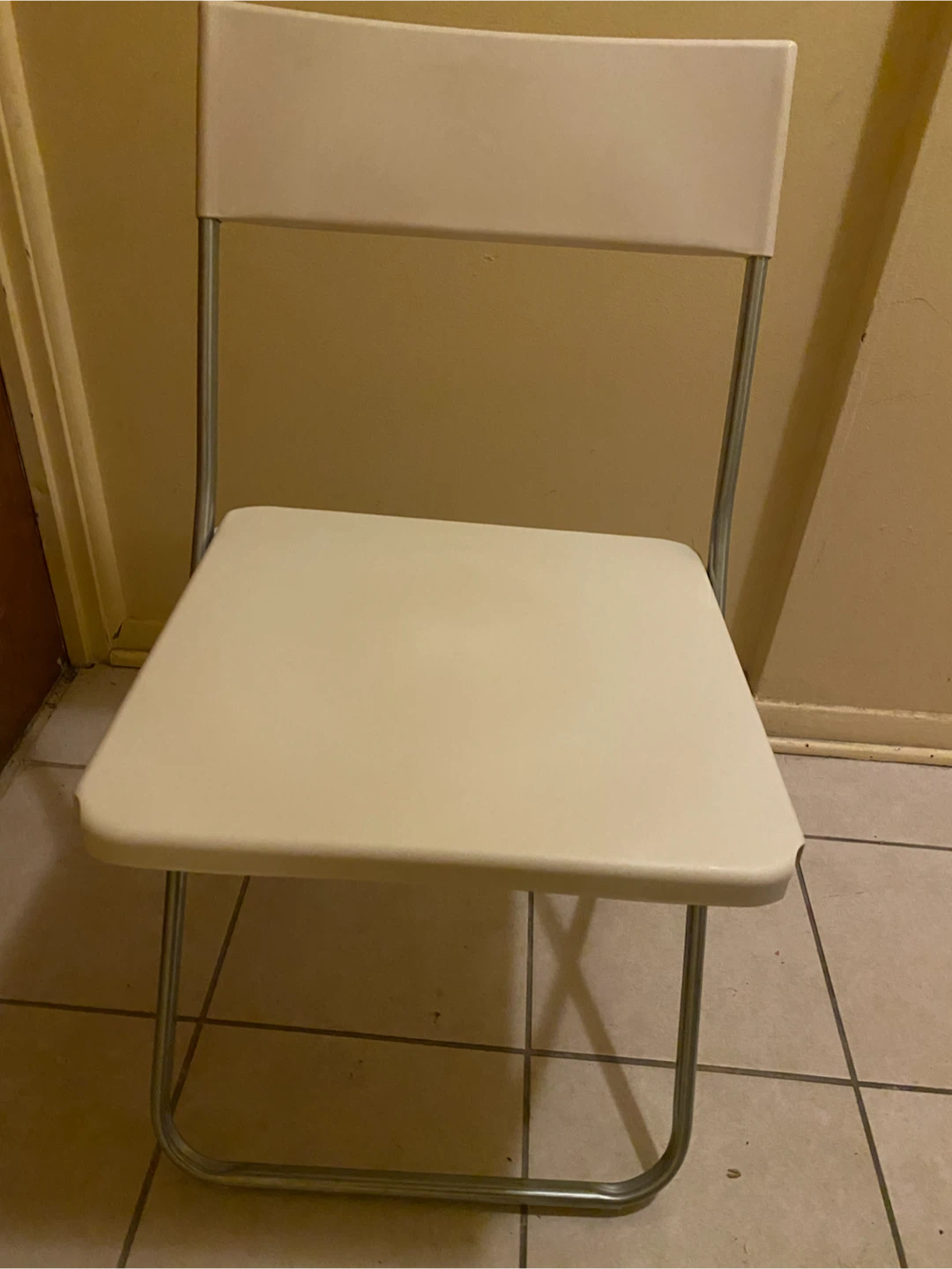 9 White Folding Chair