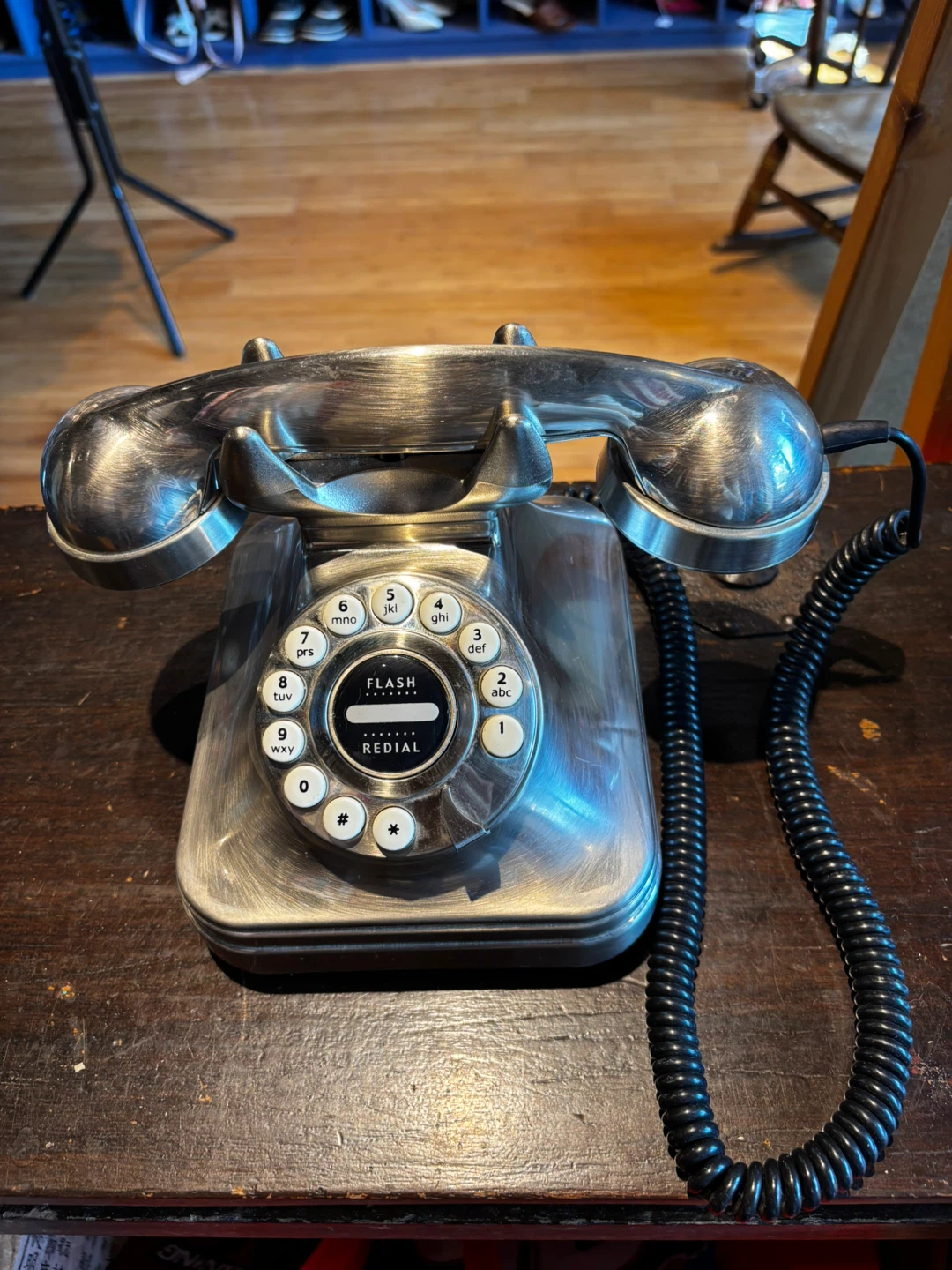 Retro Rotary Dial Telephone