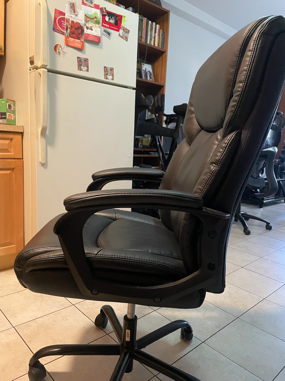 Black Ergonomic Office Chair - photo 2