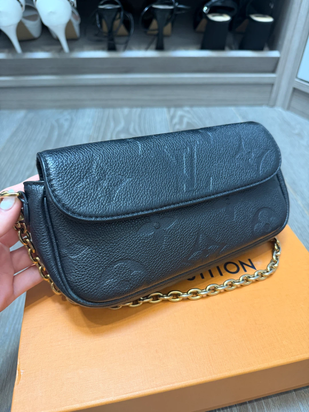 Louis Vuitton WOC Ivy Black Empreinte Leather