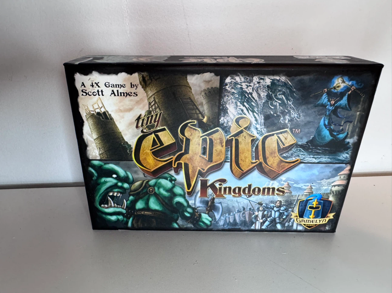 Gamelyn Games Tiny Epic Kingdoms Board Game, New