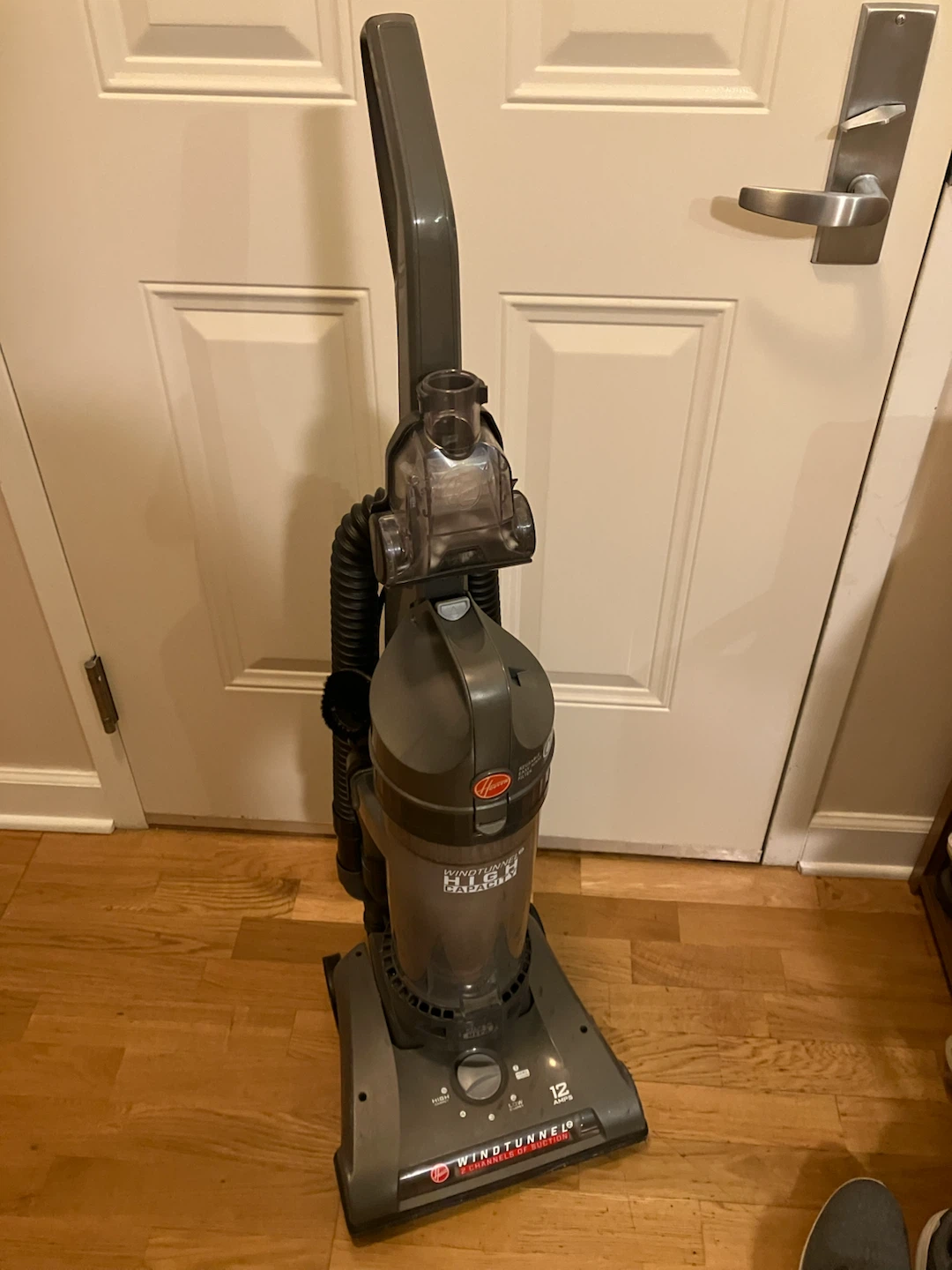 Hoover WindTunnel High Capacity Vacuum Cleaner - photo 2