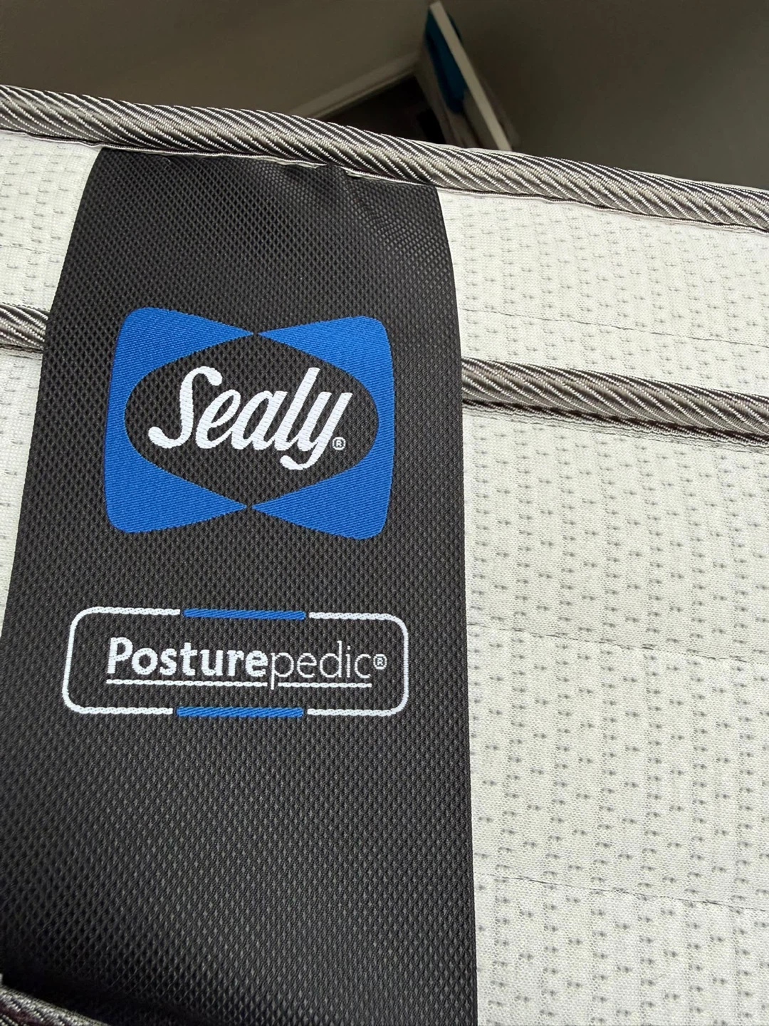 Sealy Posturepedic Mattress and Bed Frame - photo 3