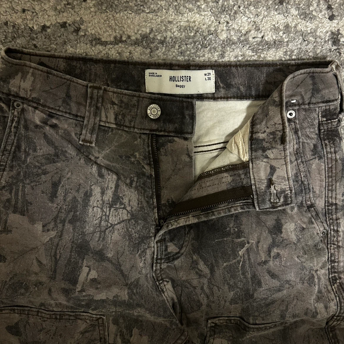 Hollister Brown Baggy Camo Pants - photo 2
