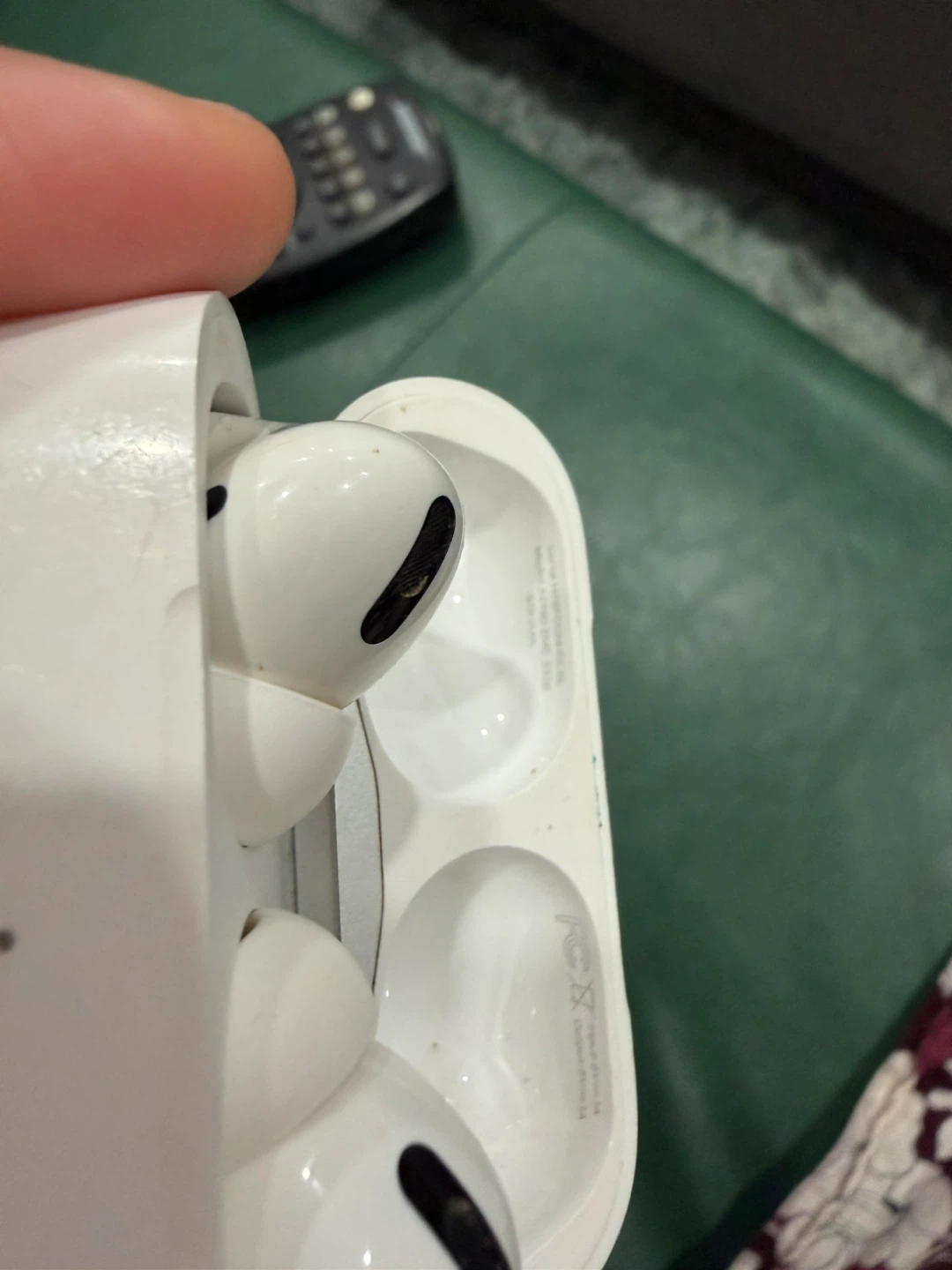 Apple AirPods Pro - photo 2