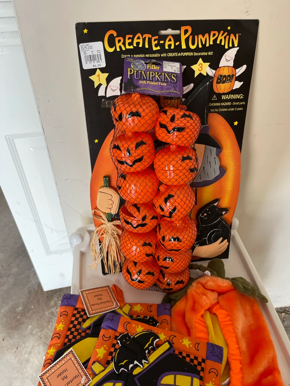 Halloween items - photo 2