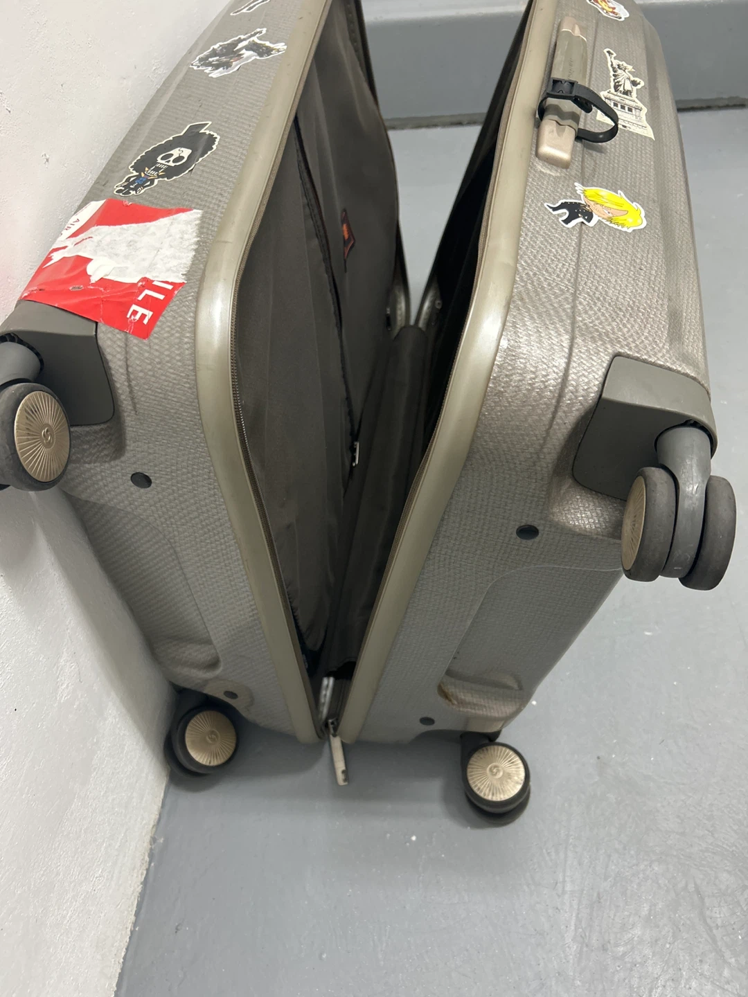 Samsonite C-lite 28" Luggage - photo 3