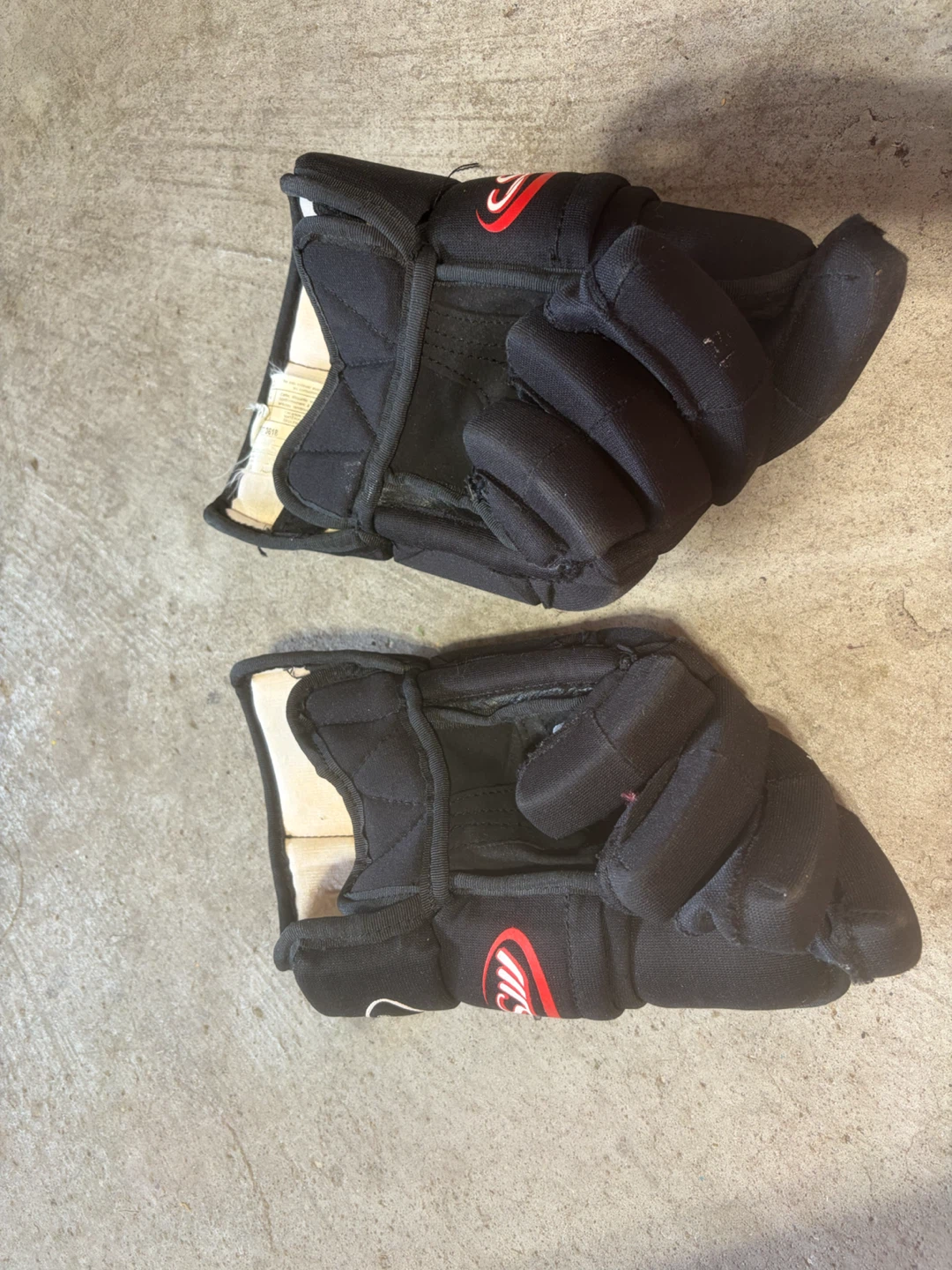 Sher-Wood SG-5000 Hockey Gloves - photo 3