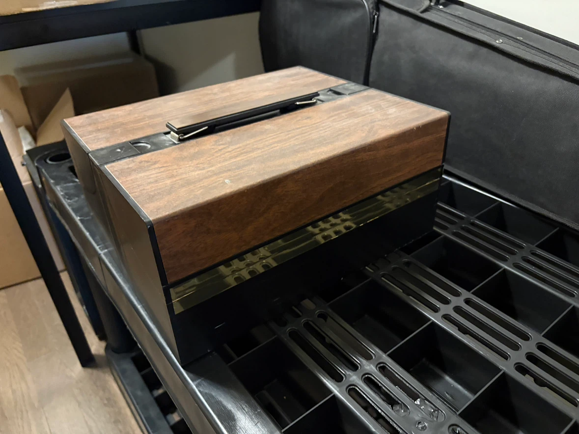 Vintage 8track Tape Storage Case - photo 2
