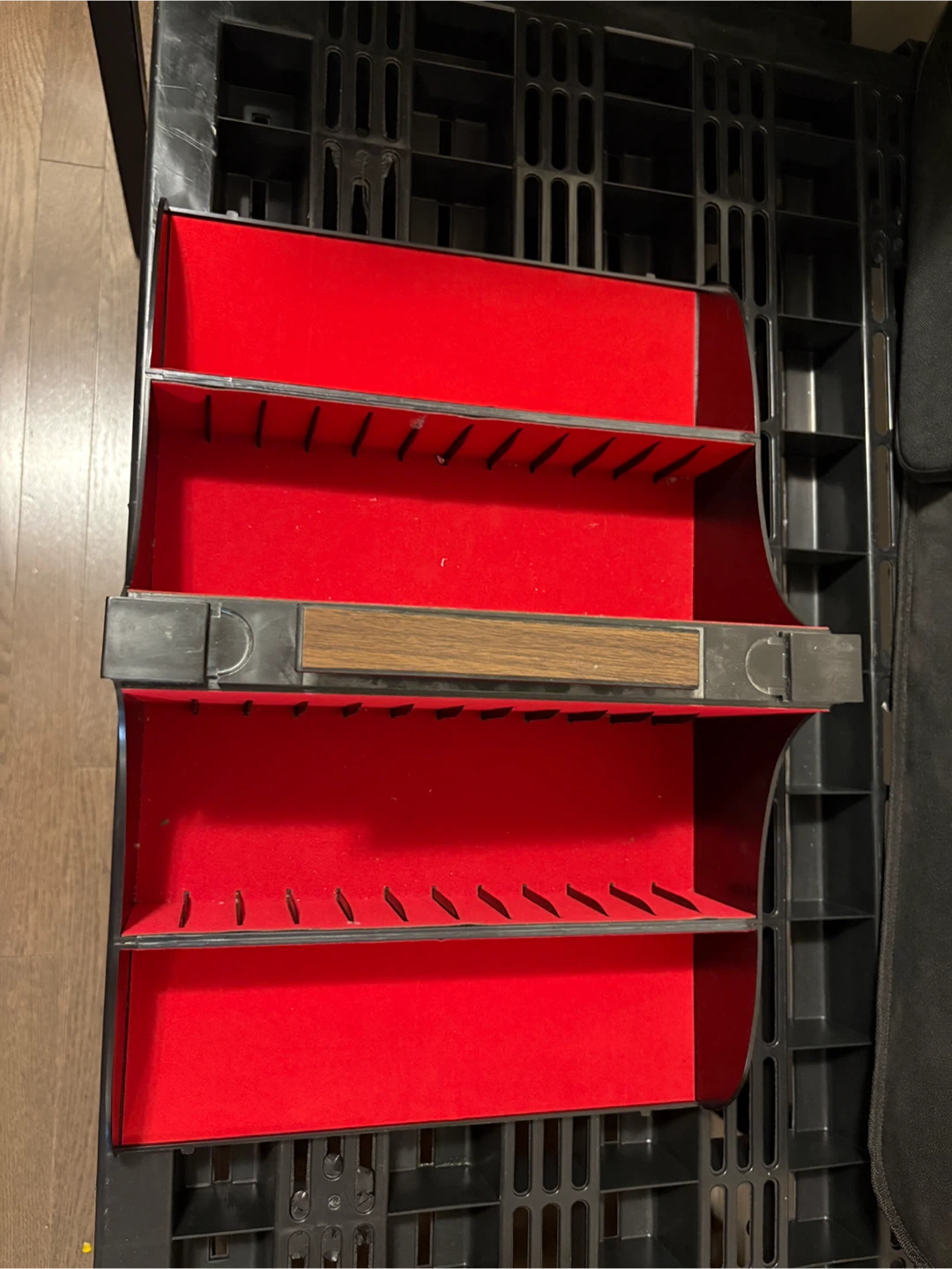 Vintage 8track Tape Storage Case - photo 3