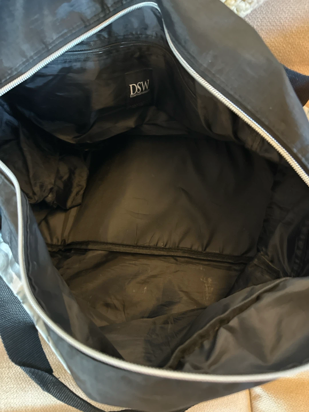 DSW Duffle Bag - photo 2