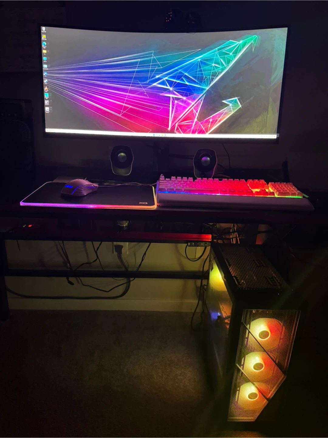 Gaming PC Computer Tower tpm 2.0