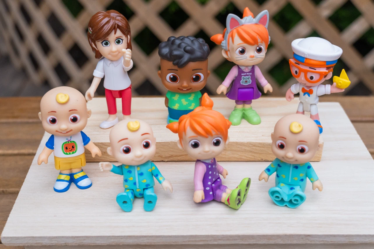 Cocomelon Mini Figures Set