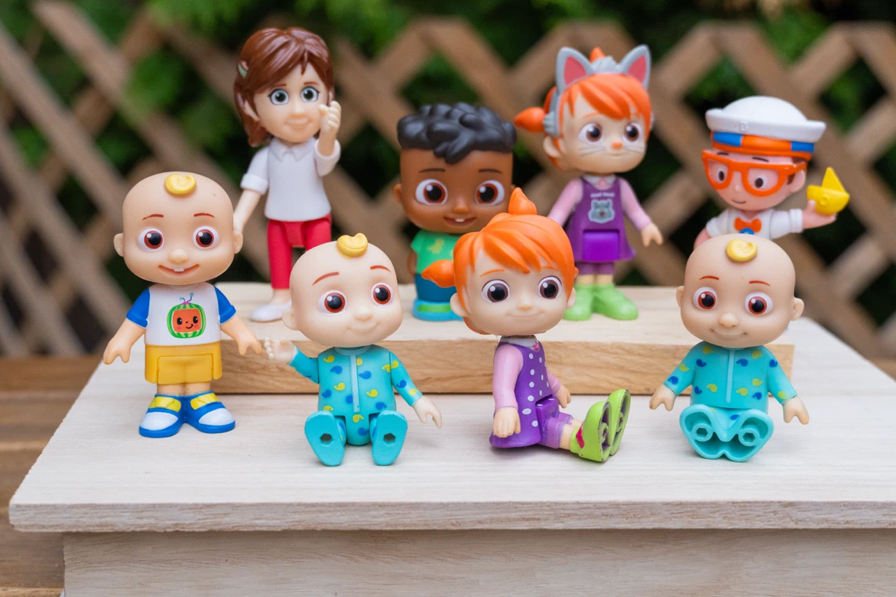 Cocomelon Mini Figures Set - photo 2