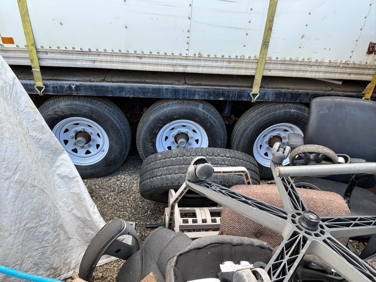 Triple Axle Flatbed 26 ft. Gooseneck Trailer - photo 2