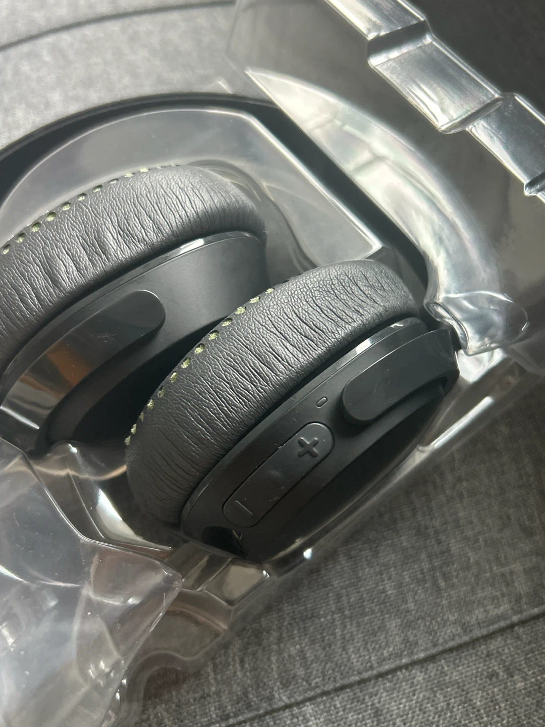 Skullcandy Riff 2 Wireless Headphones - photo 2