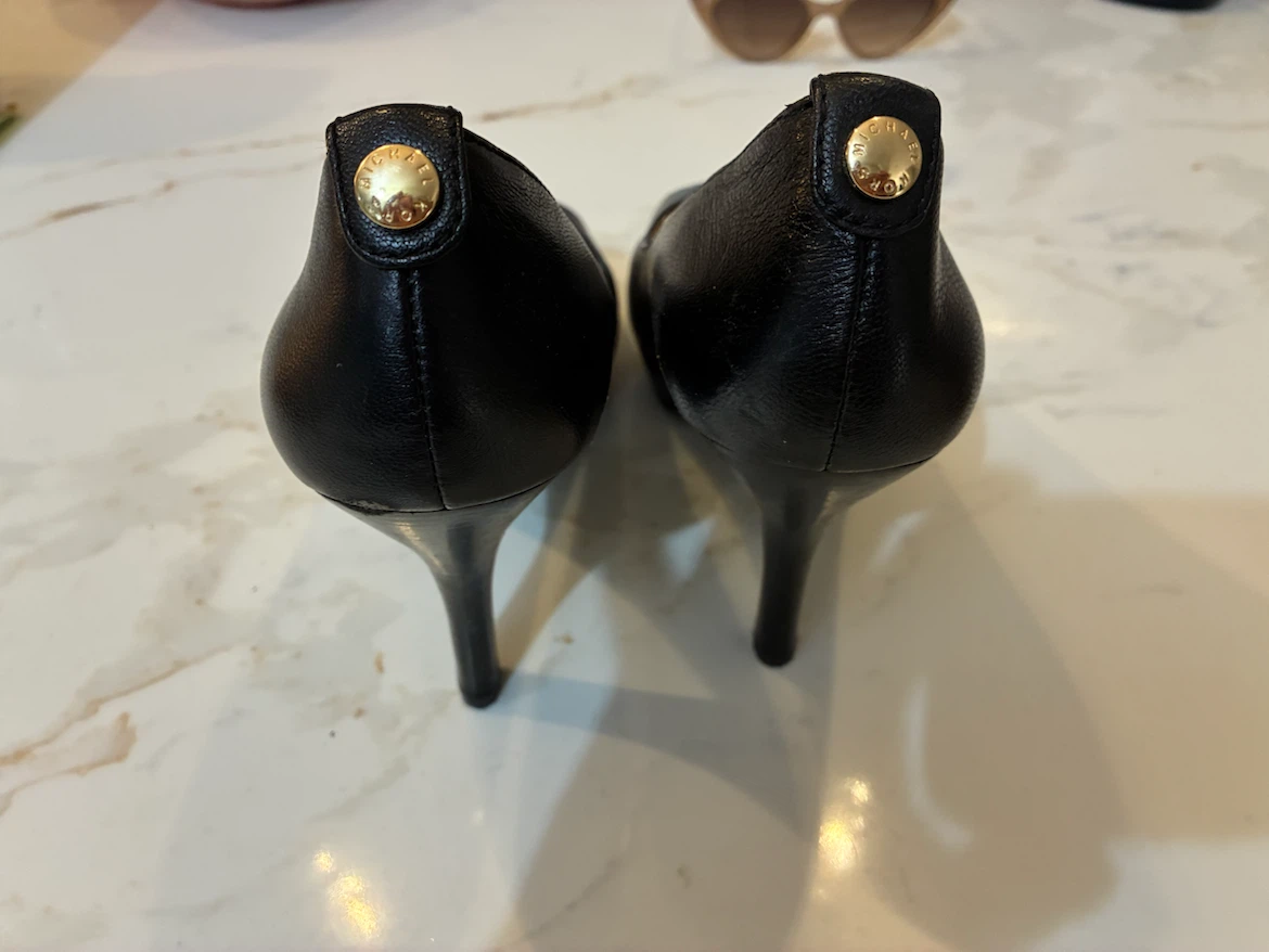 Michael Kors Black Leather Peep-Toe Heels Size 9M - photo 4