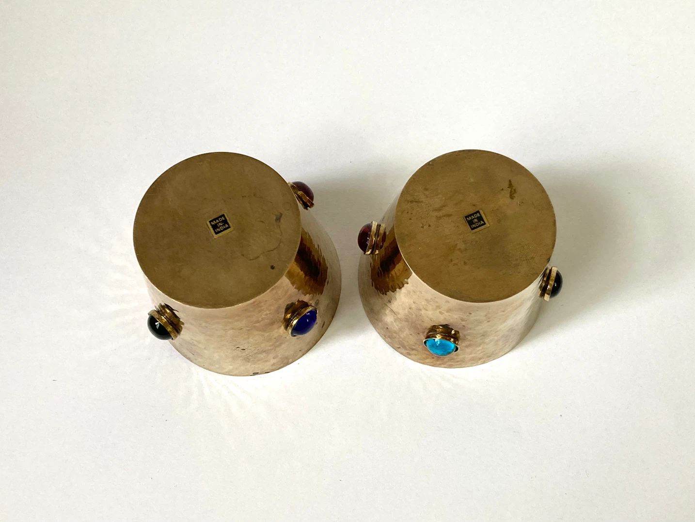 Pair of Vintage Mid-Century Jeweled Brass Cups - photo 4