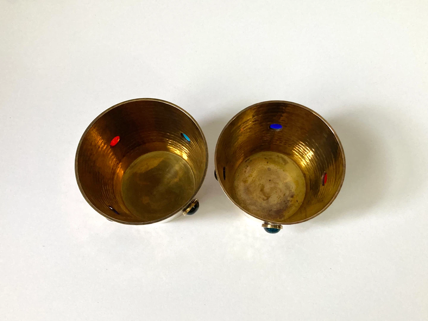 Pair of Vintage Mid-Century Jeweled Brass Cups - photo 5