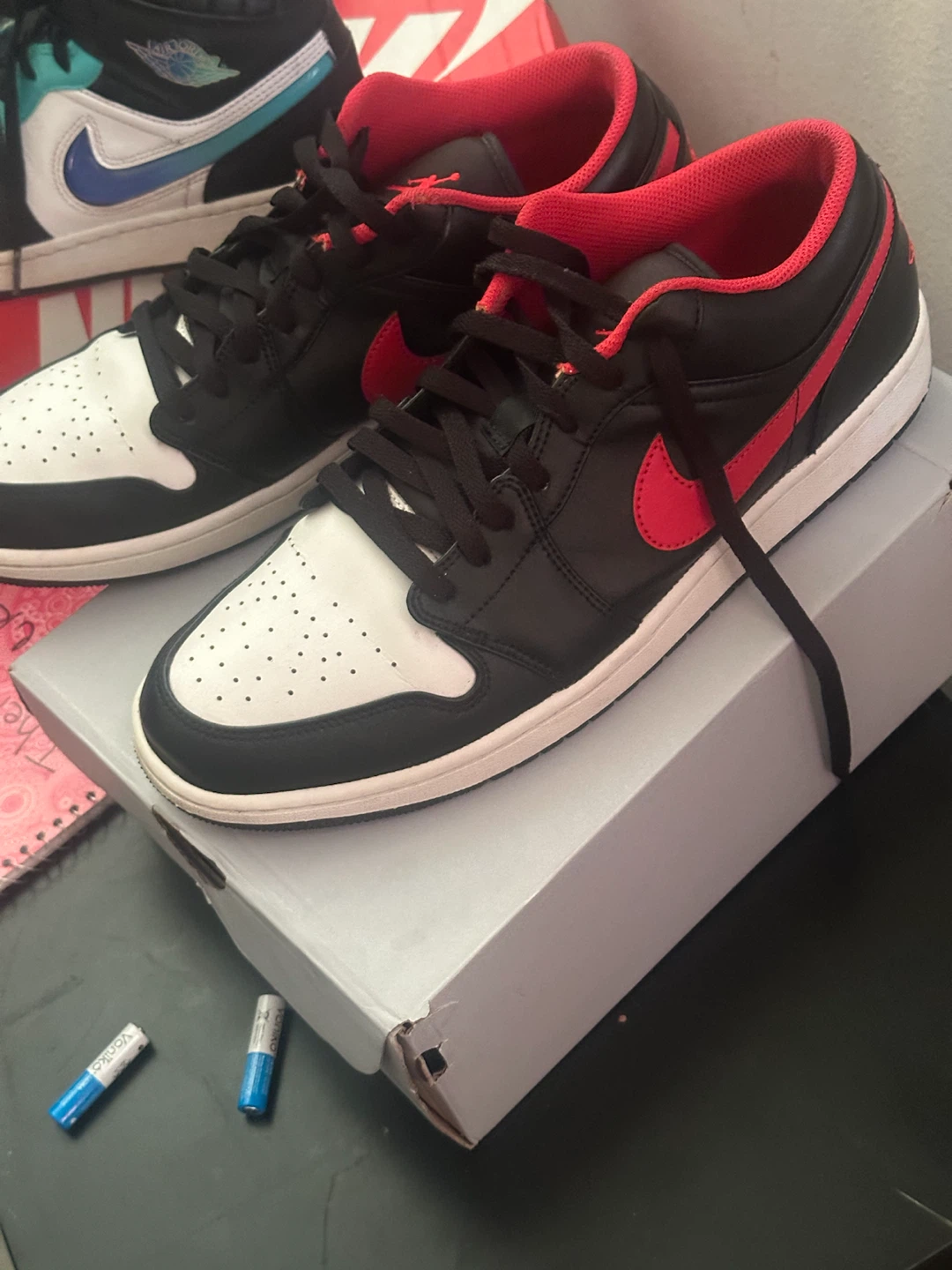 Nike Air Jordan 1 Low Black Red White Size 13