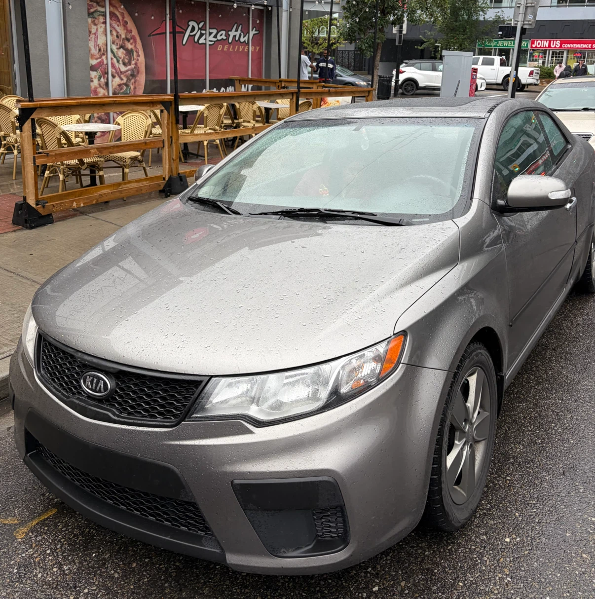 🚗 **2010 Kia Forte Koup EX | 147,000 km - photo 2