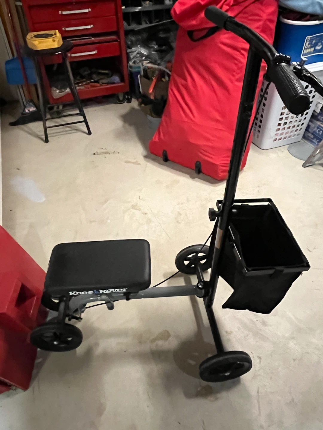 KneeRover Steerable Knee Scooter